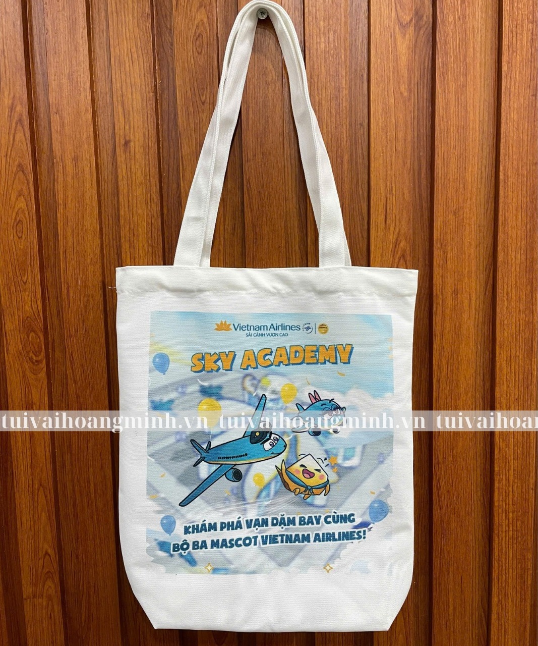 Túi vải canvas Sky Academy của thương hiệu Vietnam Airlines sản xuất tại xưởng Túi Vải Hoàng Minh
