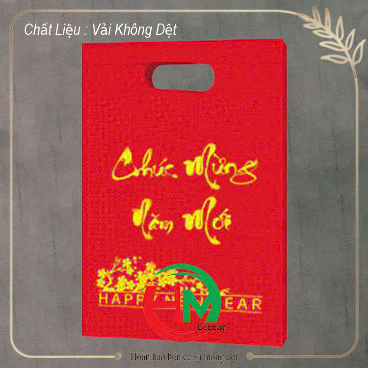Túi vải không dệt họa tết đỏ họa tiết mai vàng kèm chữ thư pháp