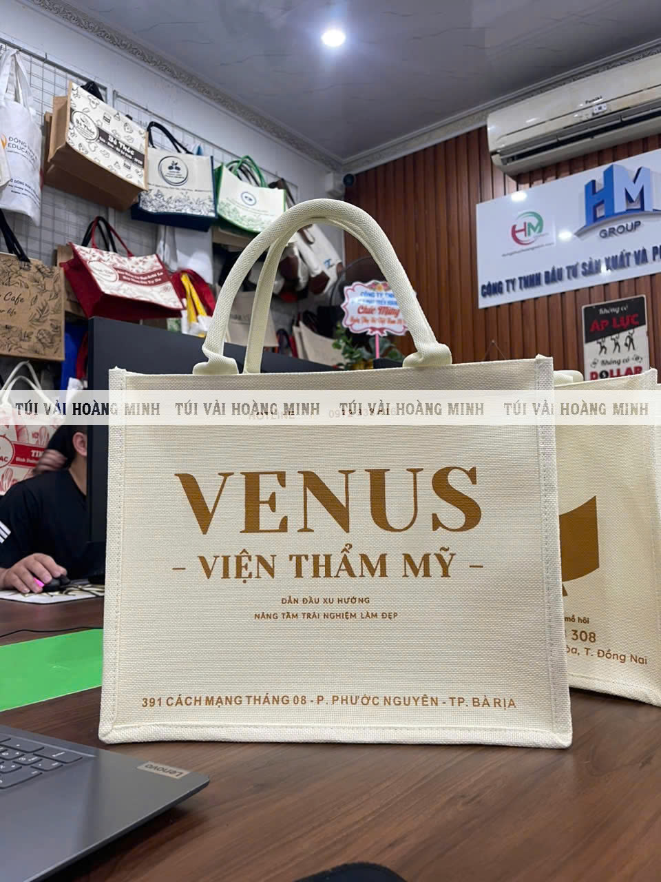 Túi vải không chỉ ưa chuộng trong nước mà còn phù hợp với thị trường quốc tế