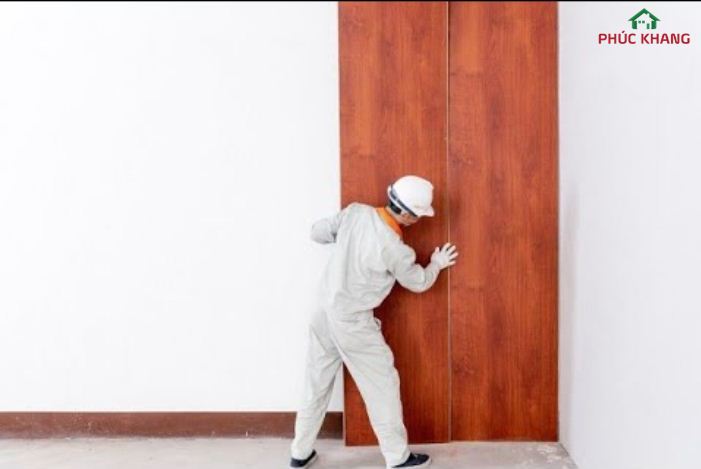 tieu chi thi cong lap dat tam op tuong pvc van go 2