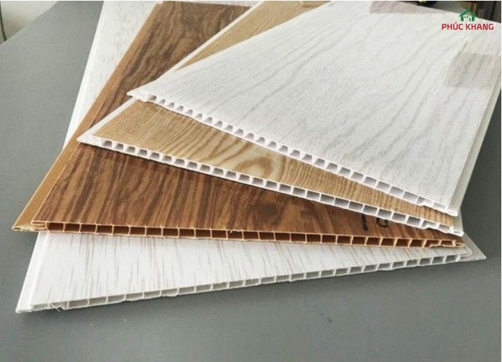 2 loai tam op tuong nhua pvc duoc ua chuong nhat hien nay 3