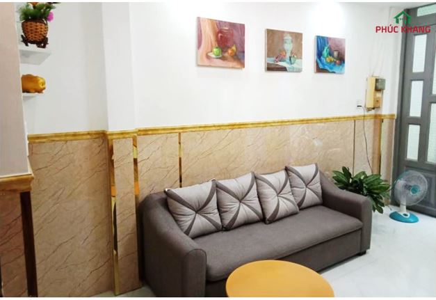 tam op tuong pvc van da 2