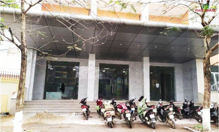 tam op tuong PVC van da 1