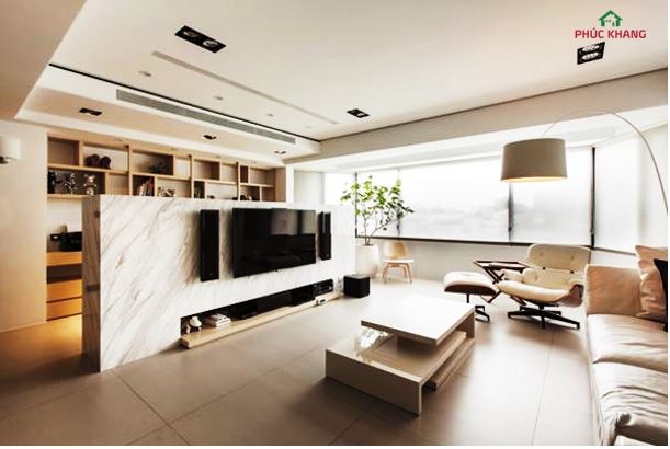 tam op tuong PVC van da cho phong khach 2