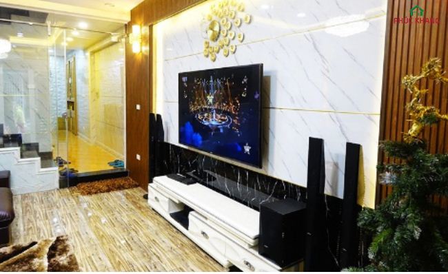 tam op tuong pvc van da