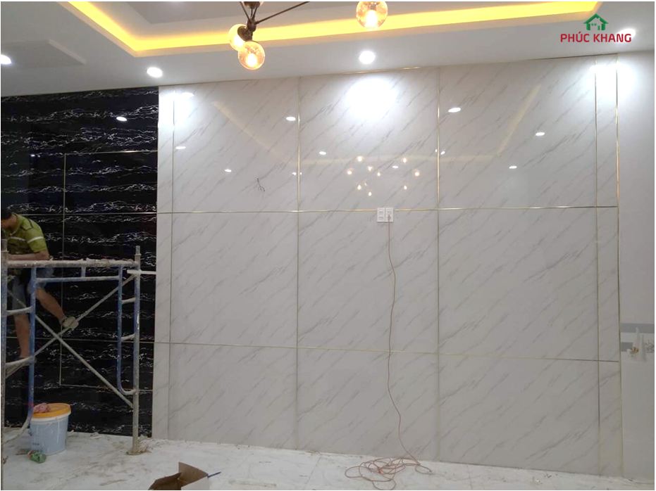 luu y khi thi cong tam op tuong pvc van da