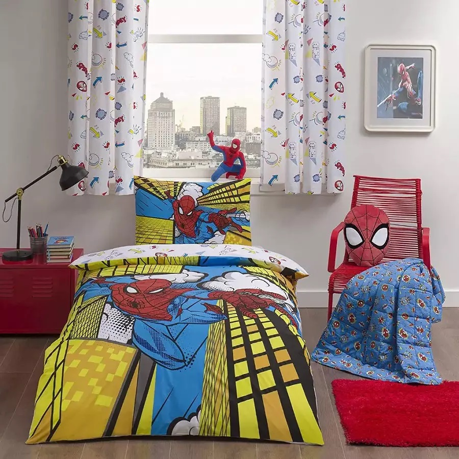 Bộ chăn ga gối đệm hình spider man màu vàng