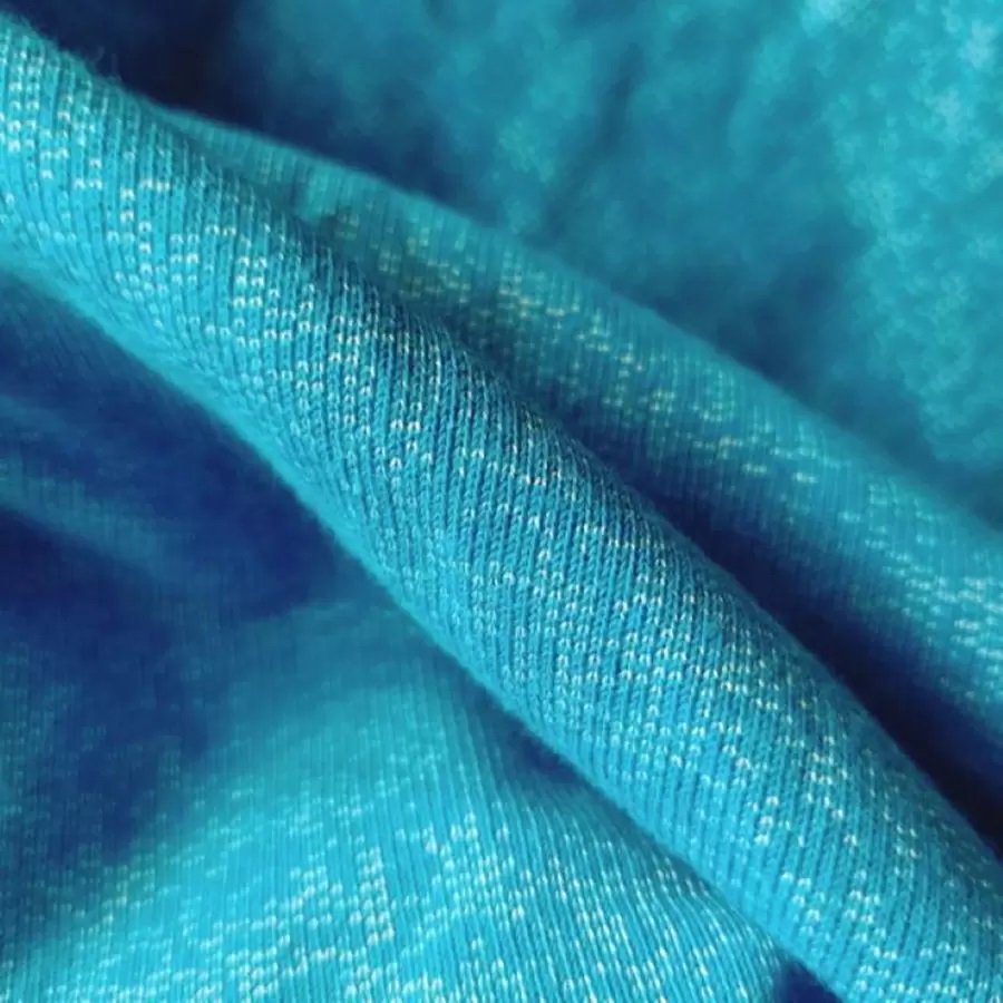 Cotton borip được dệt thành sọc gân nhỏ giống như sợi len