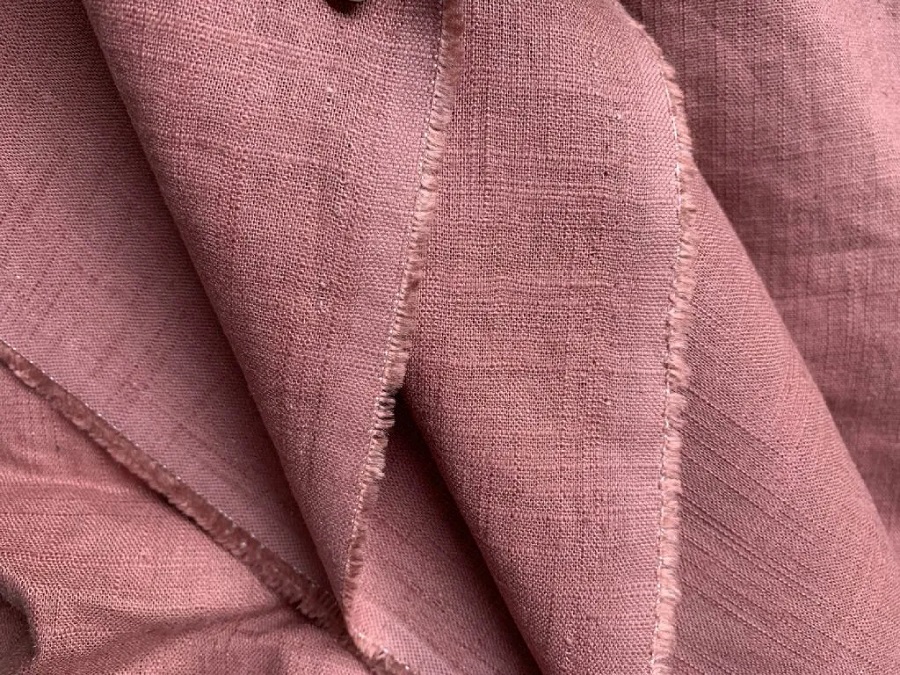 Bề mặt vải đặc trưng của linen xước