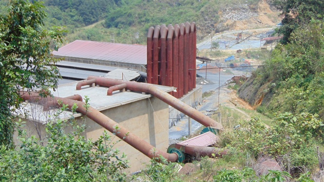 nhung-goc-khuat-cua-nha-may-che-bien-khoang-san-ban-tac