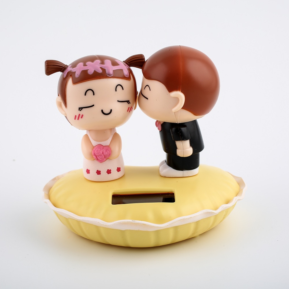 Búp bê tình yêu dùng năng lượng mặt trời trang trí xe hơi, nhà ở B-001