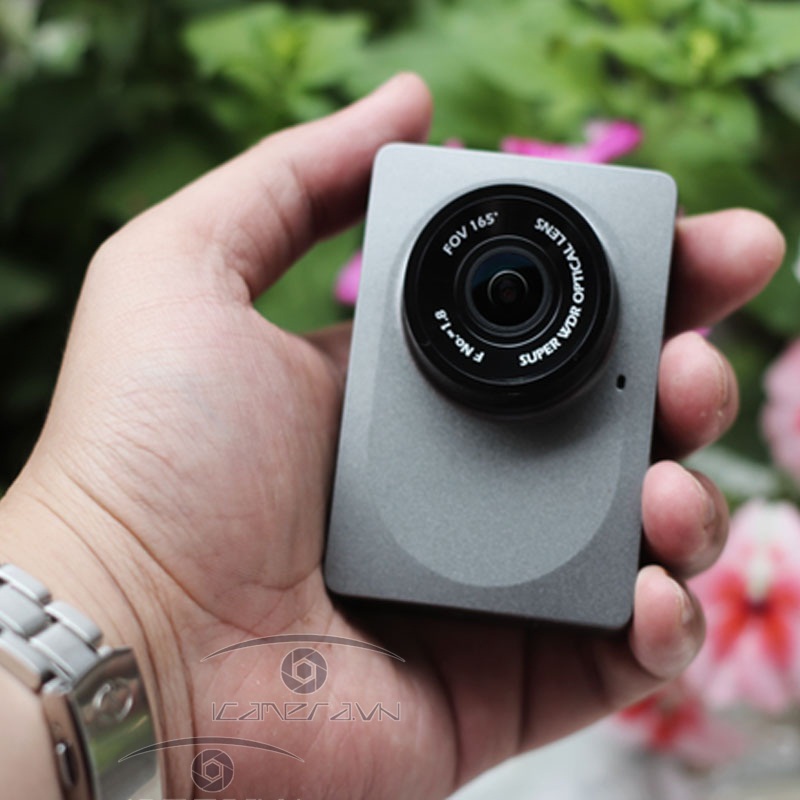 Camera hành trình YI Smart Dash gắn ô tô phân phối chính hãng tại Hà Nội