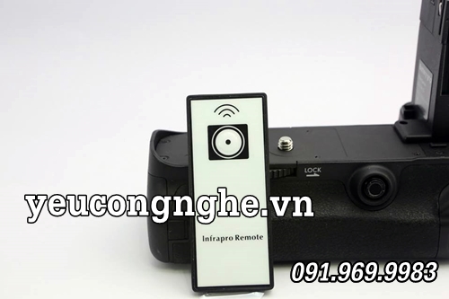 Đế pin Canon 5D mark III battery grip kèm điều khiển, khay pin tiểu AA