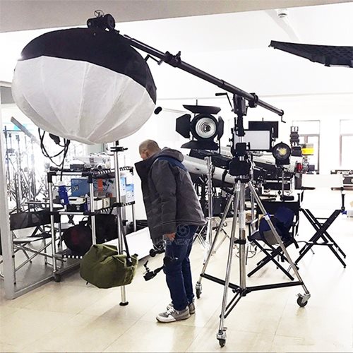 Đèn quay phim China ball 1000w ánh sáng vàng