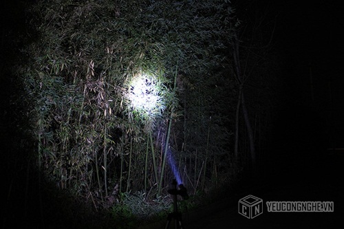 Đèn pin cầm tay zoom siêu sáng Power style WY008