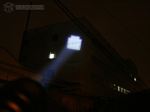 Đèn pin led chiếu xa zoom chỉnh độ sáng Brillante torcia led WY1098