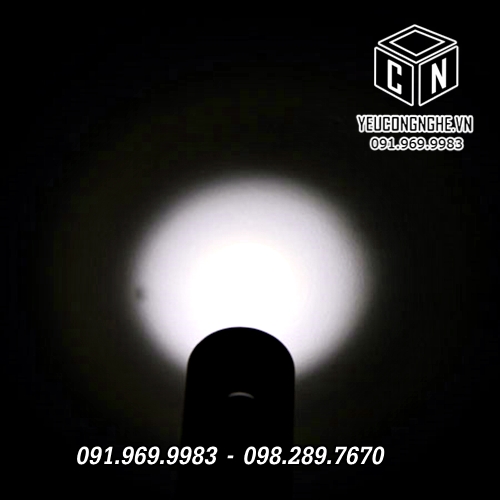 Đèn pin chiếu rộng ánh sáng LED mạnh Ultrafire Focus SSC13