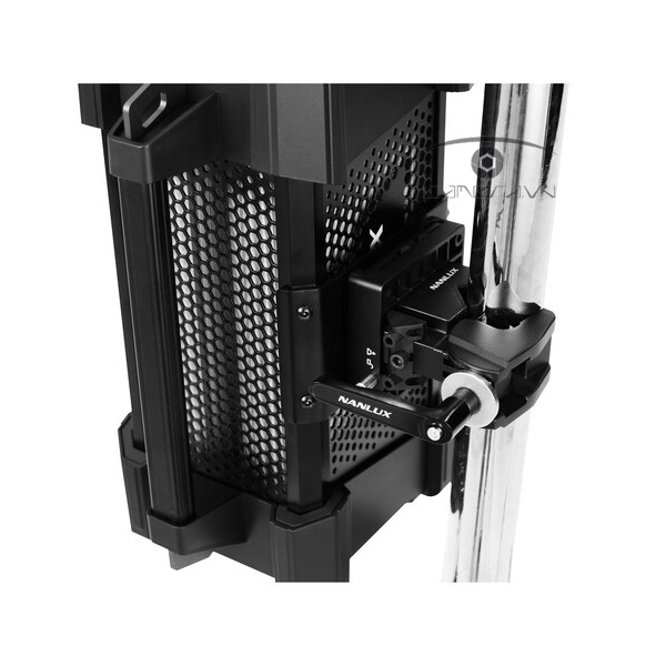 Nanlux Evoke 1200B LED with Fresnel Lens and Flight Case FL-35YK