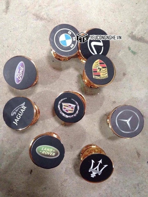 Giá đỡ điện thoại hút nam châm logo dạng bi tròn xoay 360 độ trên ô tô