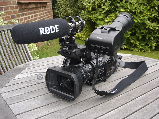 Mic thu âm shotgun chuyên nghiệp cho ekip làm phim Rode NTG3