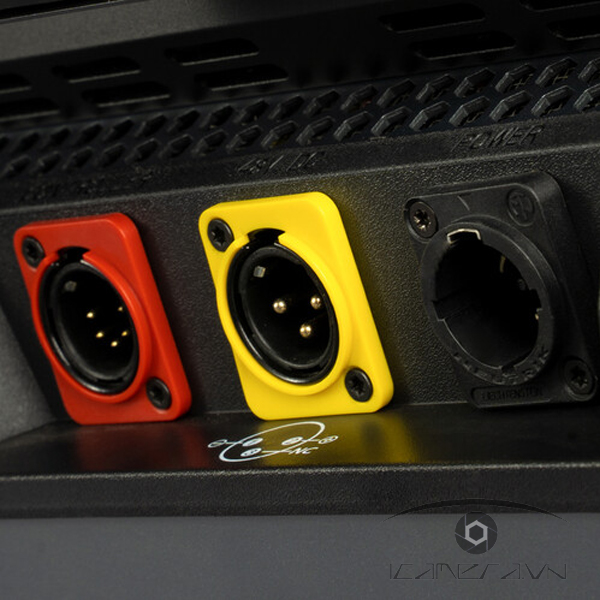 Đèn Aputure Nova P600c - chipset RGBWW Led Panel