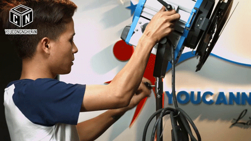 Đèn spotlight 2000w jietu hỗ trợ quay chụp studio