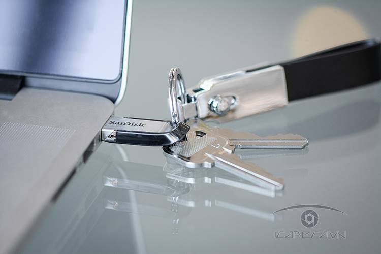 USB 64GB SanDisk Ultra Flair CZ73 USB 3.0 Flash Drive