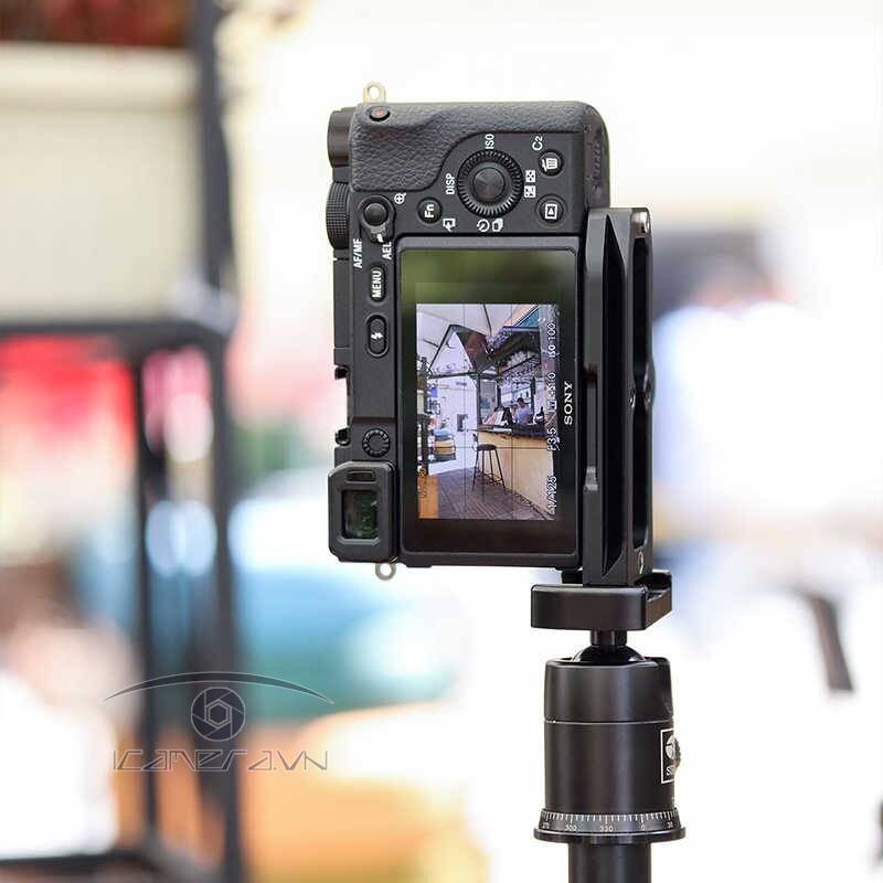 Đế thao tác nhanh dựng dọc máy UURig R020