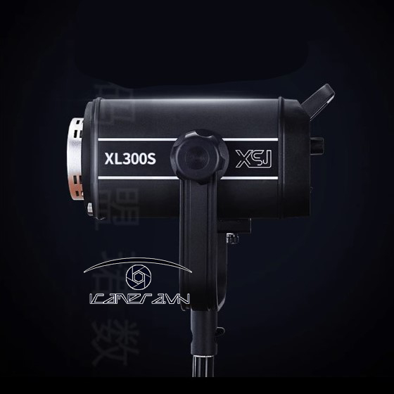Đèn Led XSJ XL300S 300W Pro Video Light