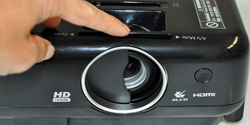 Cách kết nối MacBook với máy chiếu không dây & có dây