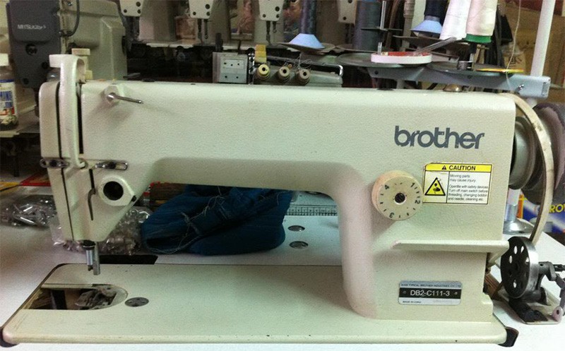 Dieu-chinh-toc-do-may-may-cong-nghiep-Brother