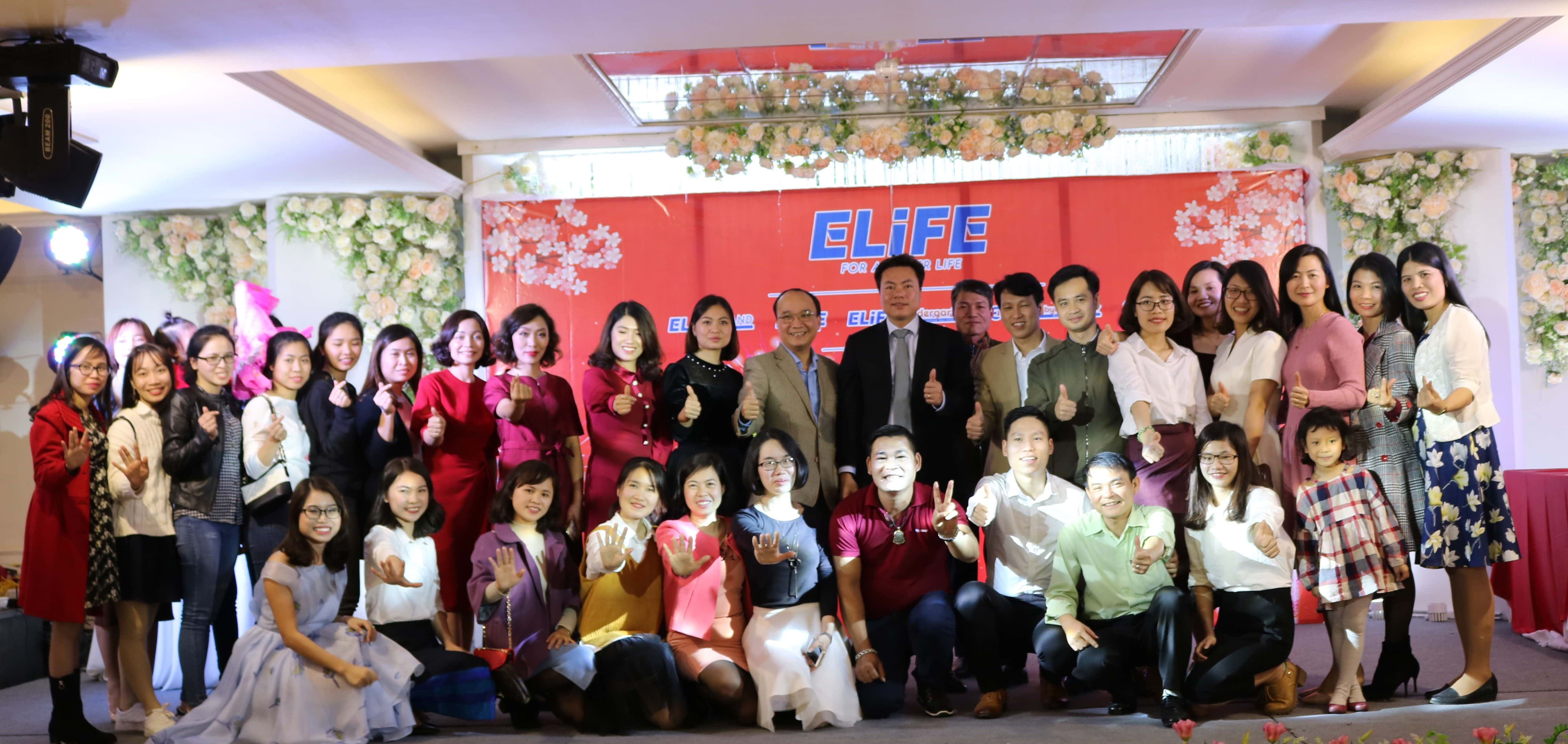 E-LIFE GROUP TỔ CHỨC BỮA TIỆC TẤT NIÊN 2018 NHIỀU CUNG BẬC CẢM XÚC E-LIFE GROUP TỔ CHỨC BỮA TIỆC TẤT NIÊN 2018 NHIỀU CUNG BẬC CẢM XÚC
