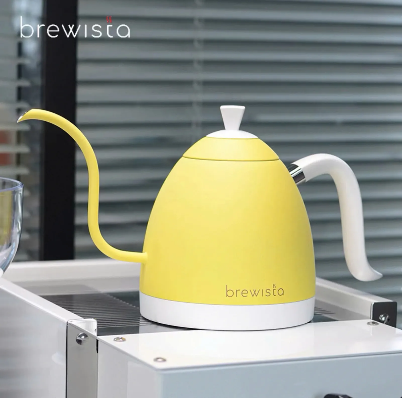 Ấm đun rót cà phê Brewista Artisan 600ml Gen 3 Pro 1500w Light Yellow - ảnh 4