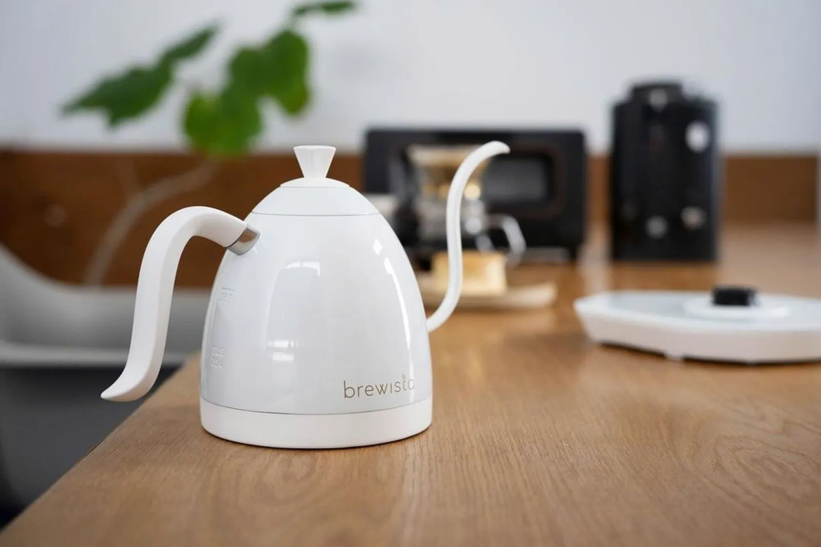 Ấm đun rót cà phê Brewista Artisan Pure 600ml Gen 3 Pro 1500w - ảnh 6