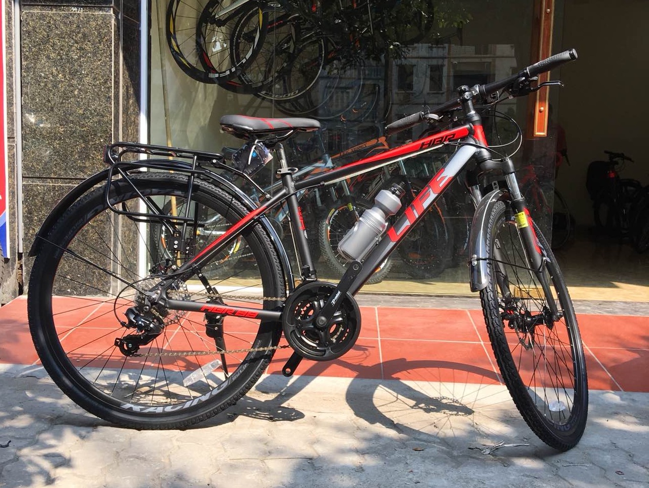 Bạn đã biết cách chọn mua xe đạp Hybrid chưa?