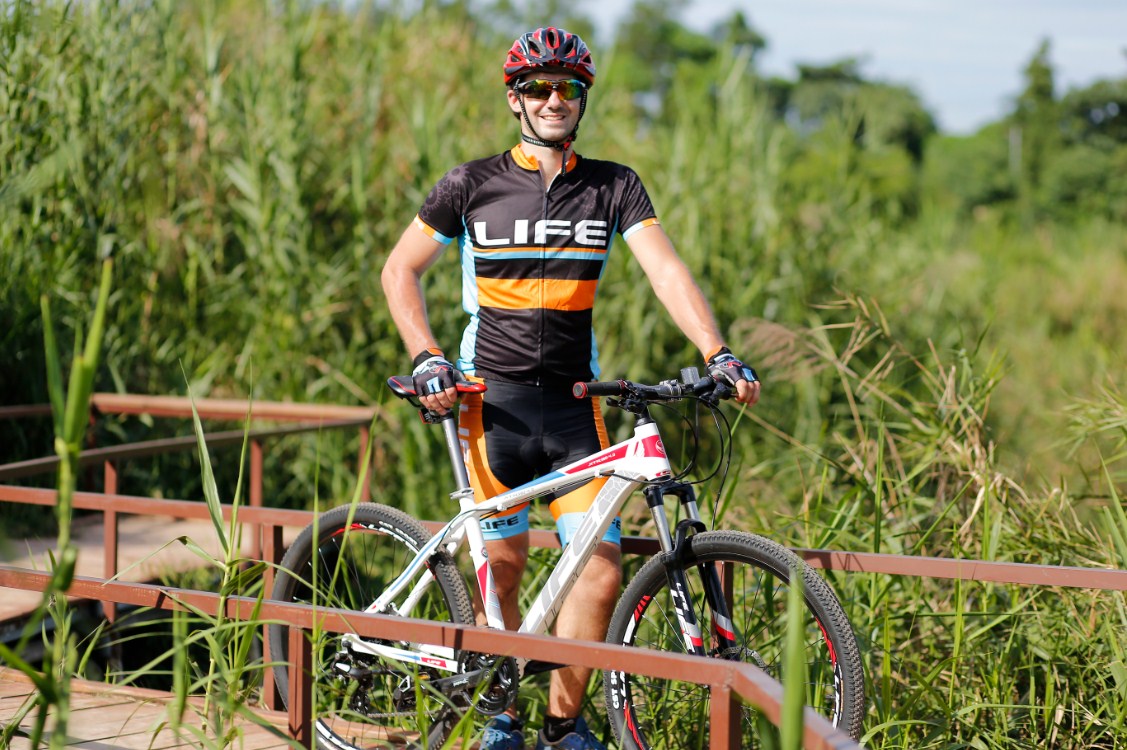 Mua xe đạp địa hình giá rẻ nên chọn loại nào và mua ở đâu?