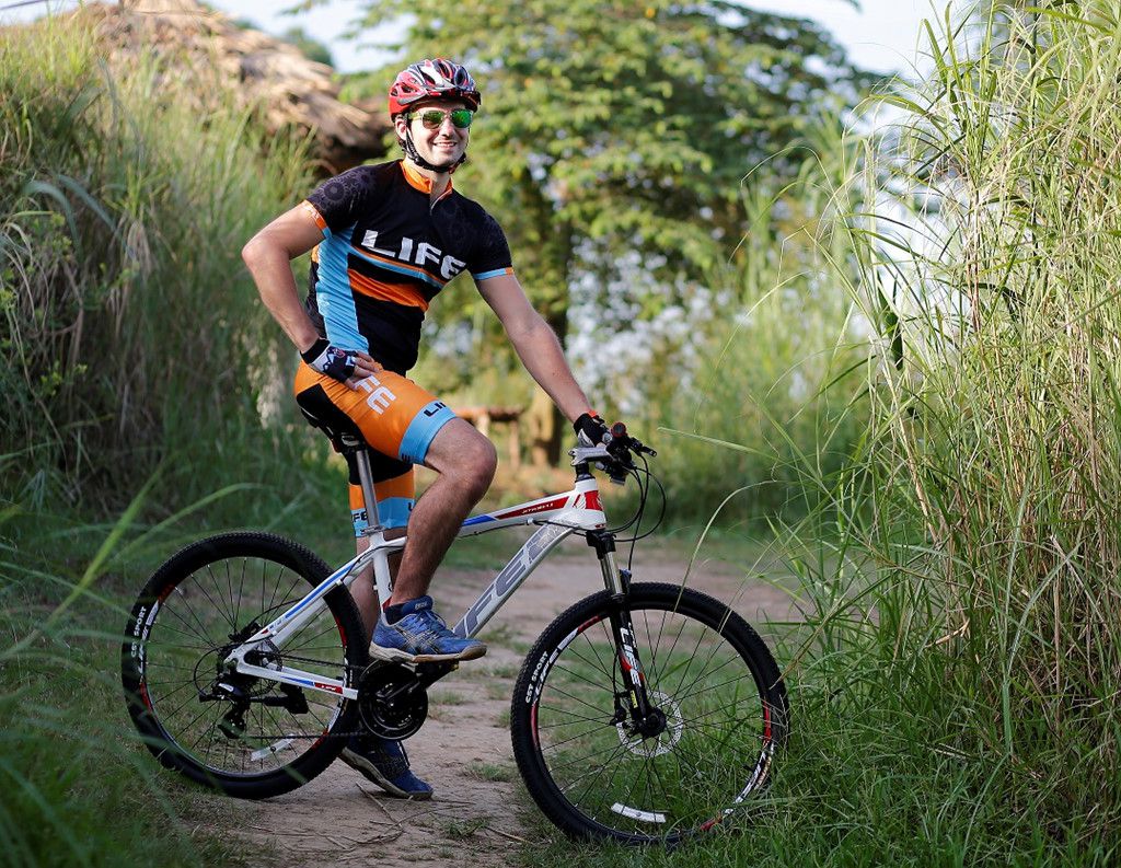 Lợi và hại khi mua xe đạp thể thao giá rẻ