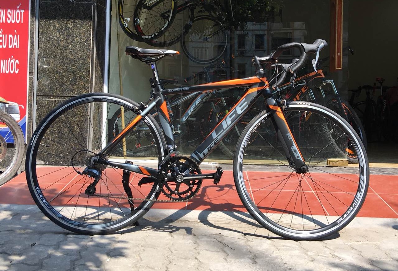 Xe đạp đua Life Super 328 (8.200.000 VND)