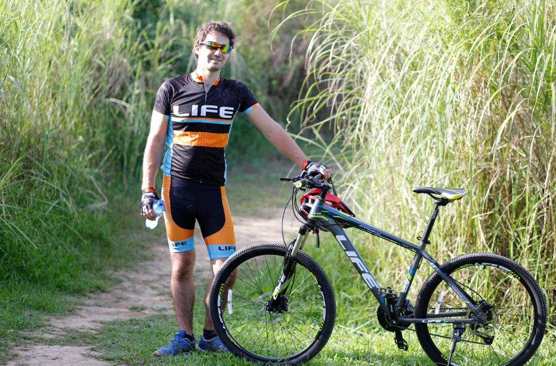 Xe đạp địa hình giá bao nhiêu?