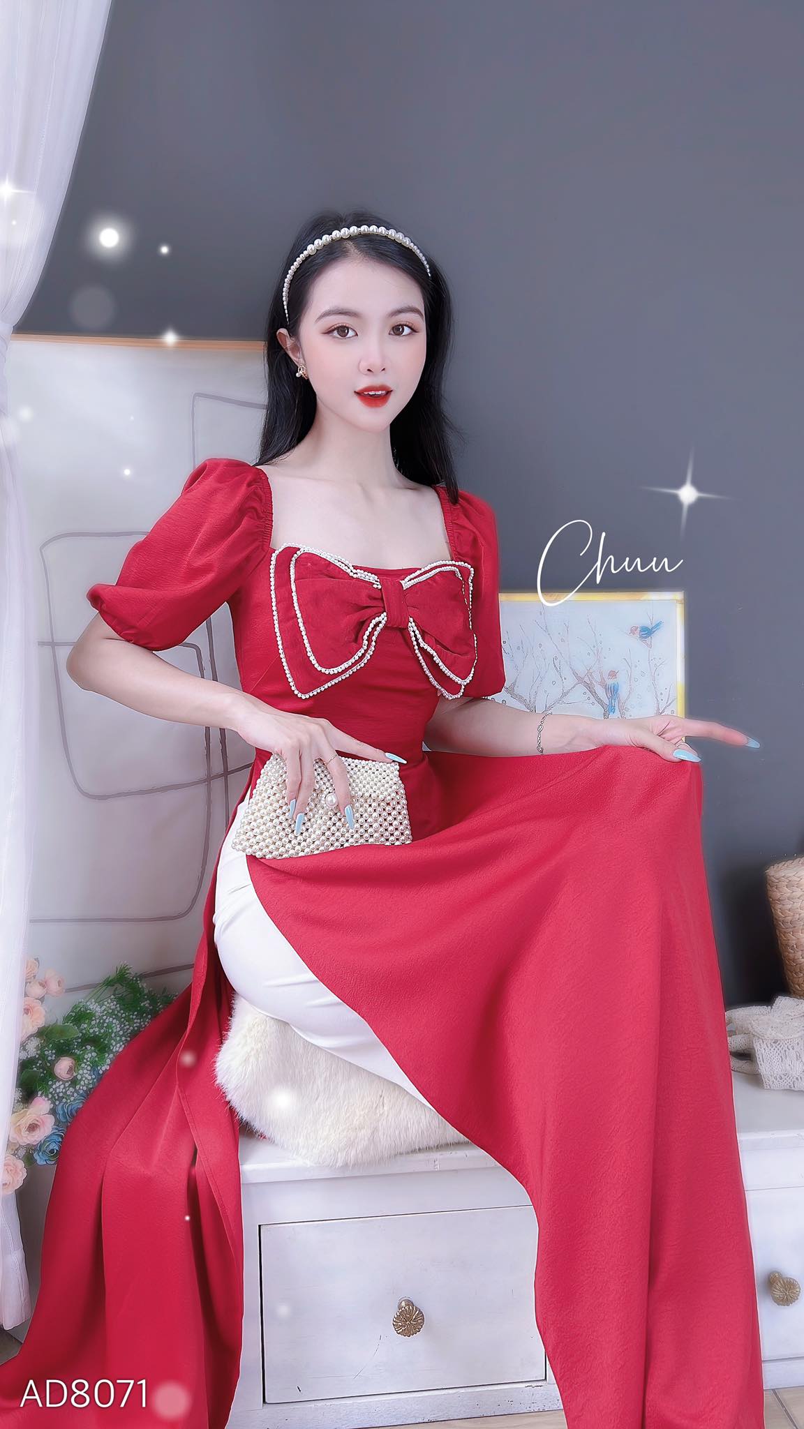 Áo dài đỏ tết