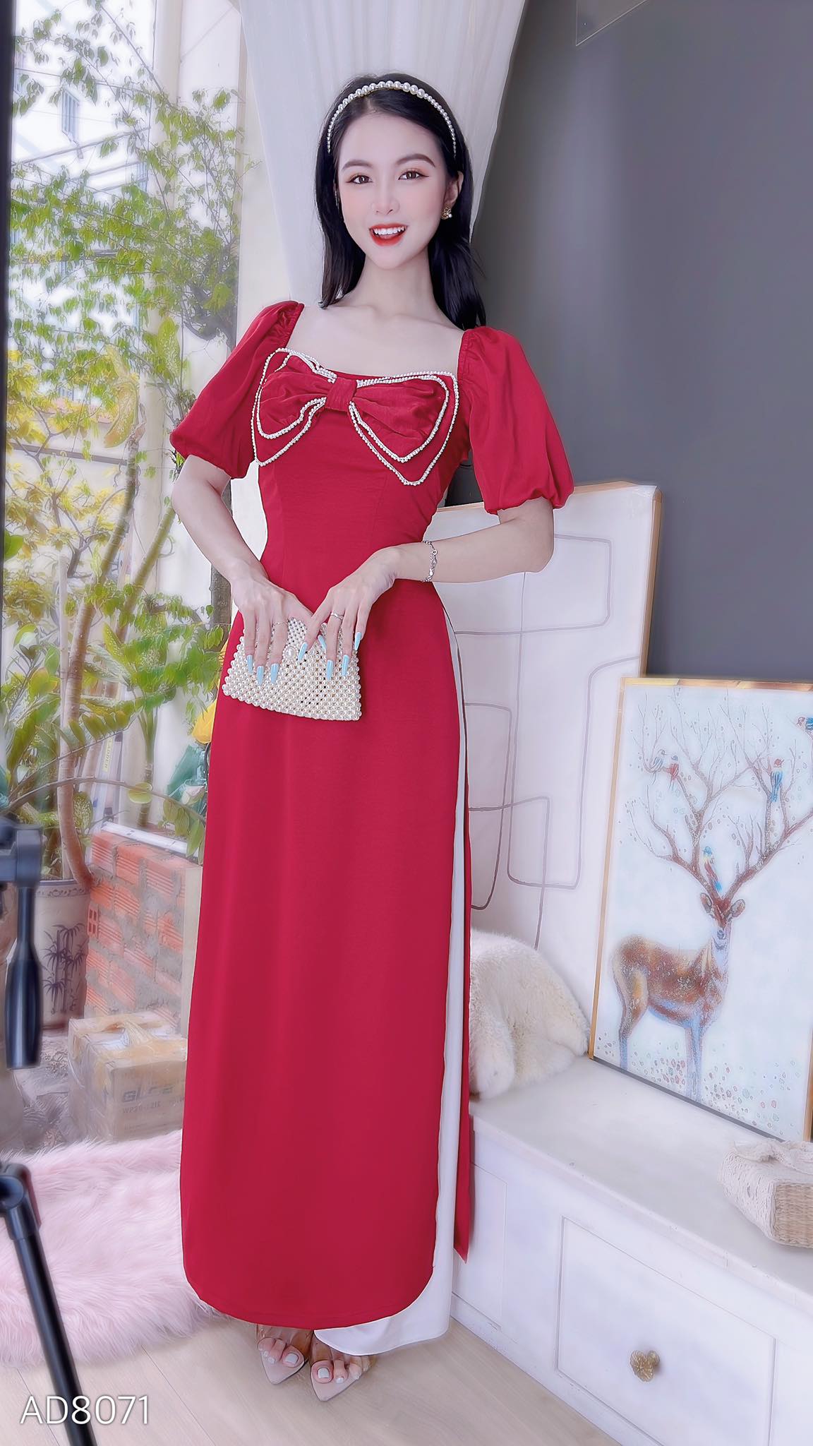 Áo dài đỏ tết