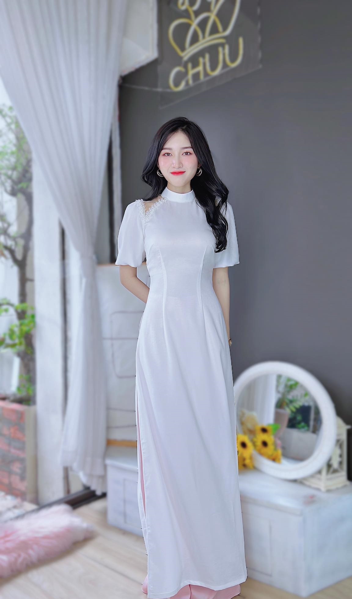 Áo dài tết màu trắng