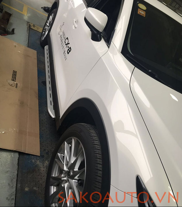bậc lên xuoongs mazda cx 8