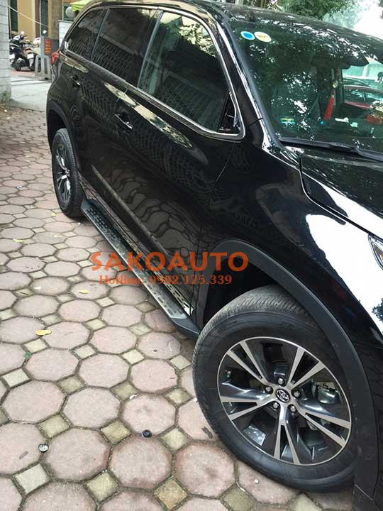 lắp bậc lên xuống highlander 2018