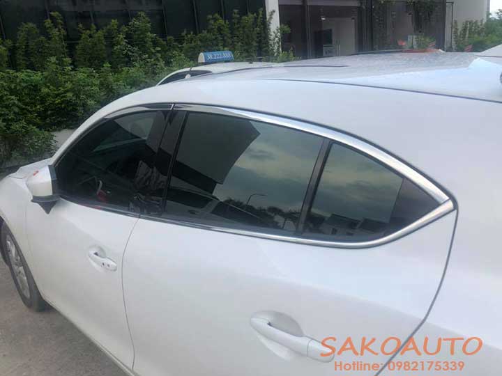 nẹp cửa mazda 3