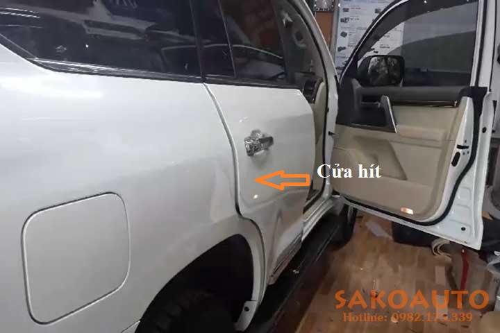 độ cửa hít cho xe fortuner