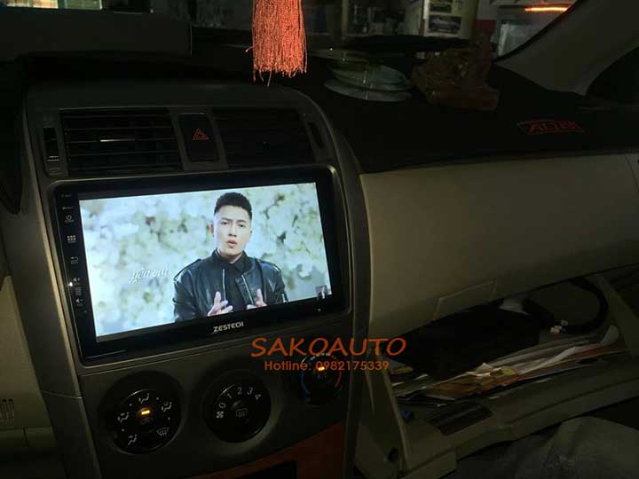 đầu dvd xe altis
