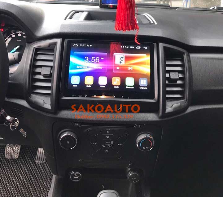 màn hình theo xe ranger 2018