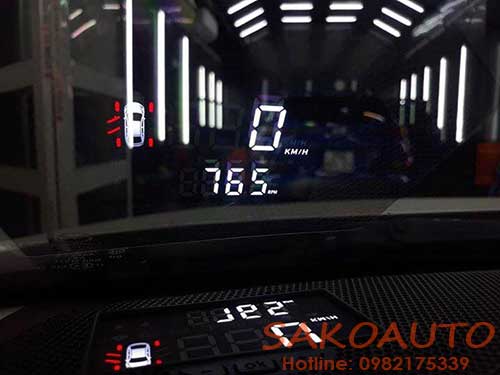 hiện thị tốc độ trên kính oto