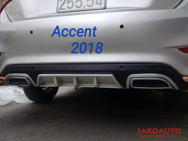 ốp cản sau xe accent 2019